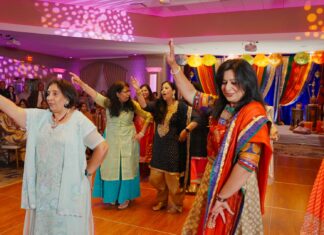 GSSA Bridgewater Gurudwara Basking Ridge NJ Hindu Wedding | Vani & Mohit | Sangeet Bride Mom & Friends Dance