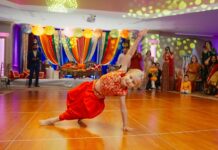 GSSA Bridgewater Gurudwara Basking Ridge NJ Hindu Wedding | Vani & Mohit | Sangeet Bride Niece Dance