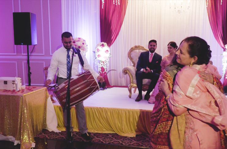 Deewan Banquet Piscataway NJ Reception | Gurleen & Ravneet | Dholi Boliyan