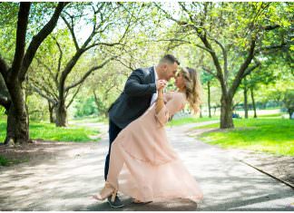 Brooklyn Botanical Garden Brooklyn NY | Chrissy & Ron | Engagement Shoot