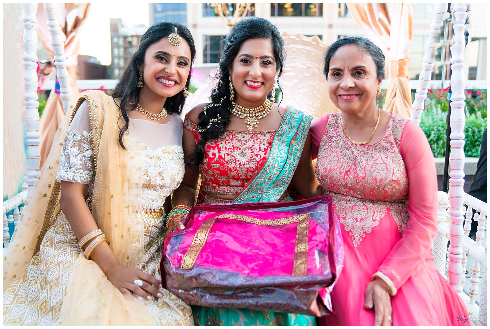 sheraton-indianapolis-city-centre-hotel-in-hindu-wedding-raina-pawan-40.jpg